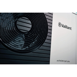 Vaillant aroTHERM Split Plus R32 75/8 7,1kW mit Hydraudikstation